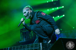 Corey Taylor Singing with SLipknot